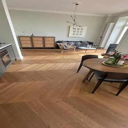 In Setting, Cleaning Included Apartmán