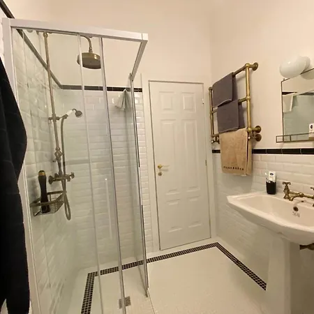 In Setting, Cleaning Included Apartmán Vignone